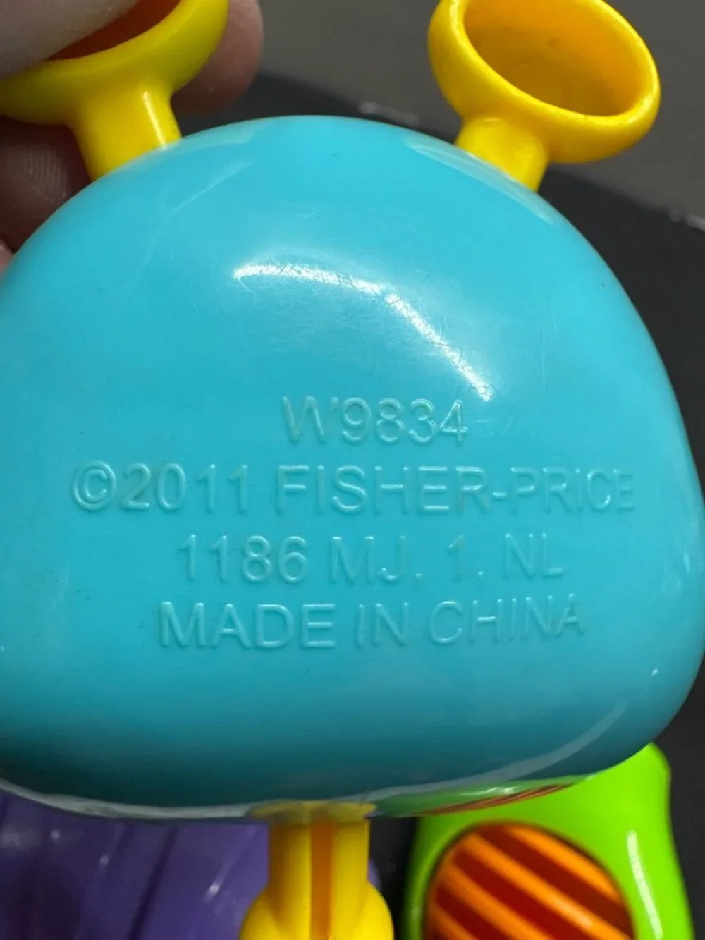 Fisher-Price 2011 Baby Click Clack Caterpillar Colorful Rattle Toy For Sensory P